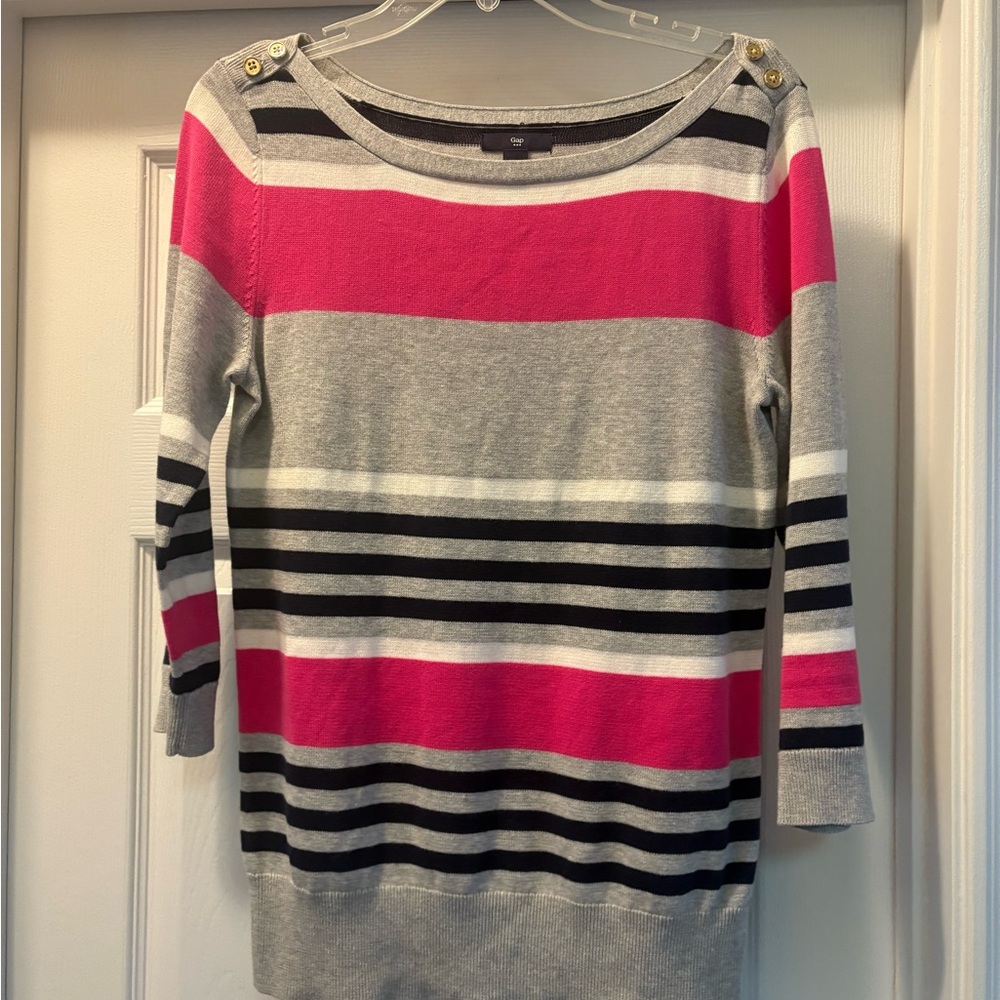 GAP Fitted Pink and Gray 3/4 Sleeve Blouse
